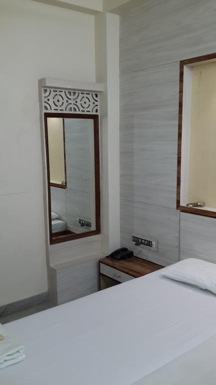 Rupasi Bangla Otel Kalküta Oda fotoğraf